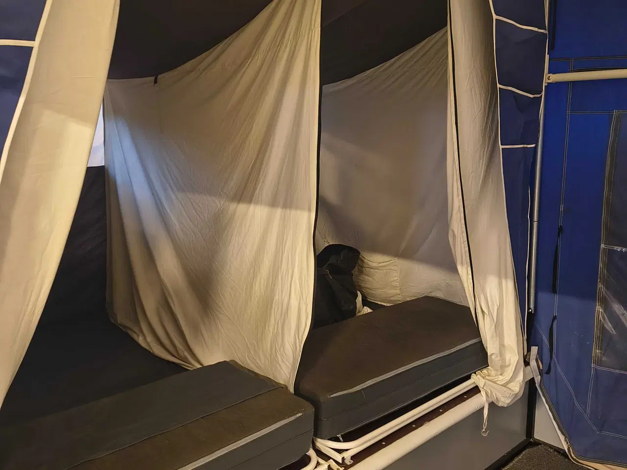 Billede 4 - Combi-camp Valley Årg 2014