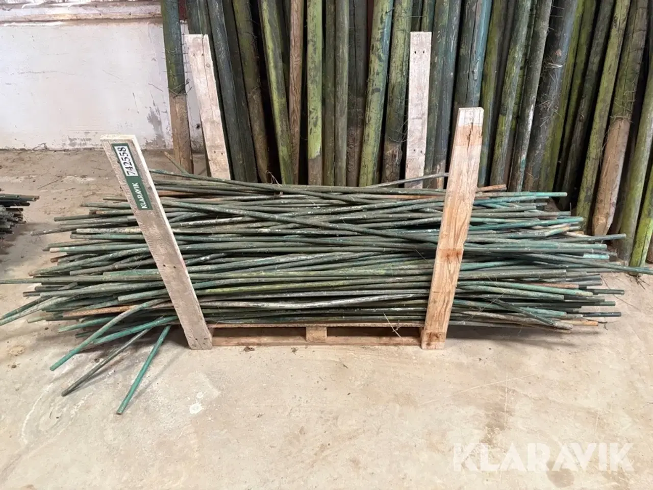 Billede 2 - Pæle til vildthegn ca. 150 styk