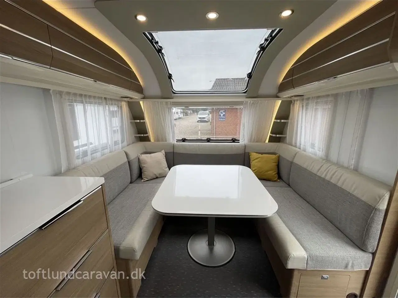 Billede 2 - 2020 - Adria Adora 593 UK   Fantastisk flot FAMILIEVOGN m/MOVER + ISABELLA fortelt, 7 sovepladser