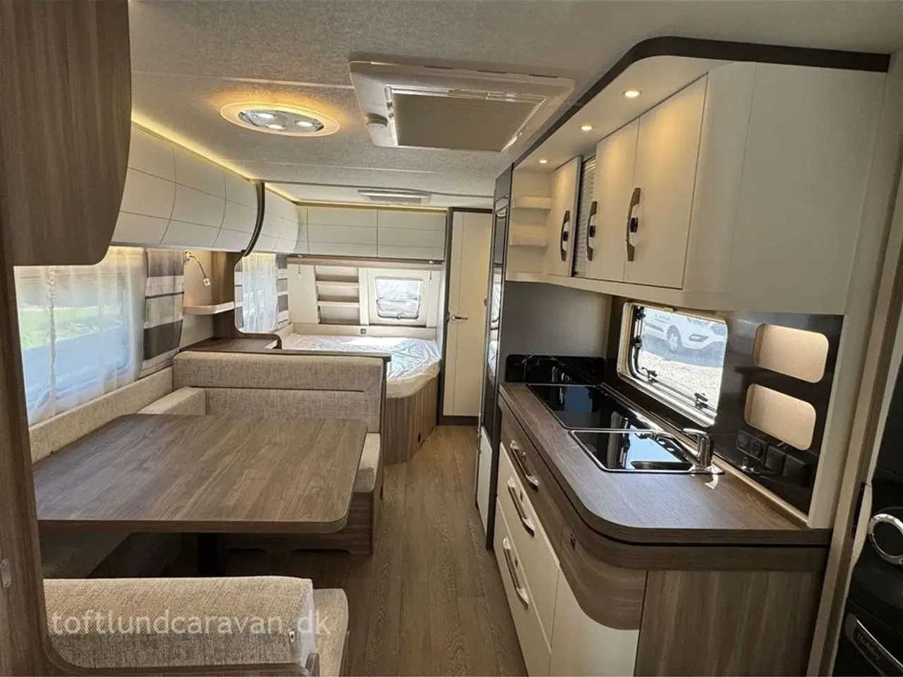 Billede 4 - 2024 - Hobby Excellent Edition 650 KMFe   Sønderjyllands aut. HOBBY forhandler. ULTIMATIV FAMILIEVOGN, Op til 8 sovepladser. NU PÅ LAGER NU.