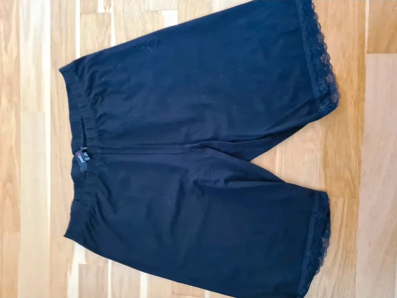 Billede 1 - Korte små leggins