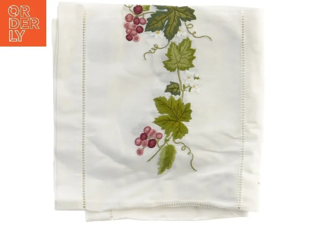Billede 1 - Broderet dug med blomsterdesign (str. 110x105 cm)