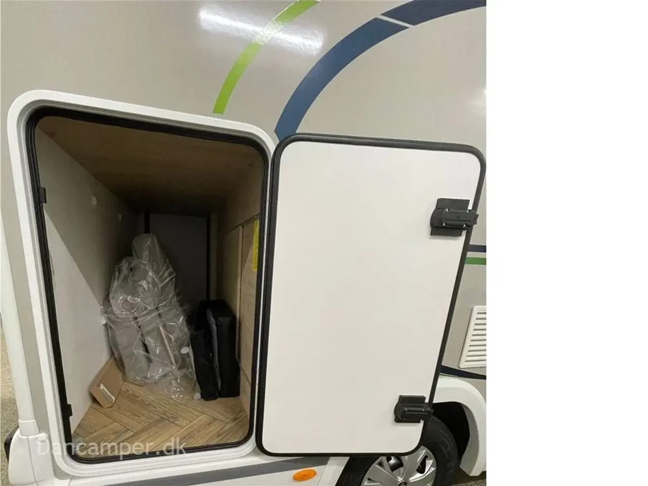 Billede 7 - 2024 - Chausson 650 Etape Line   Den flotte,  korte men dog meget rummelige Chausson 650 Etape Line  på kun 6,36 meter