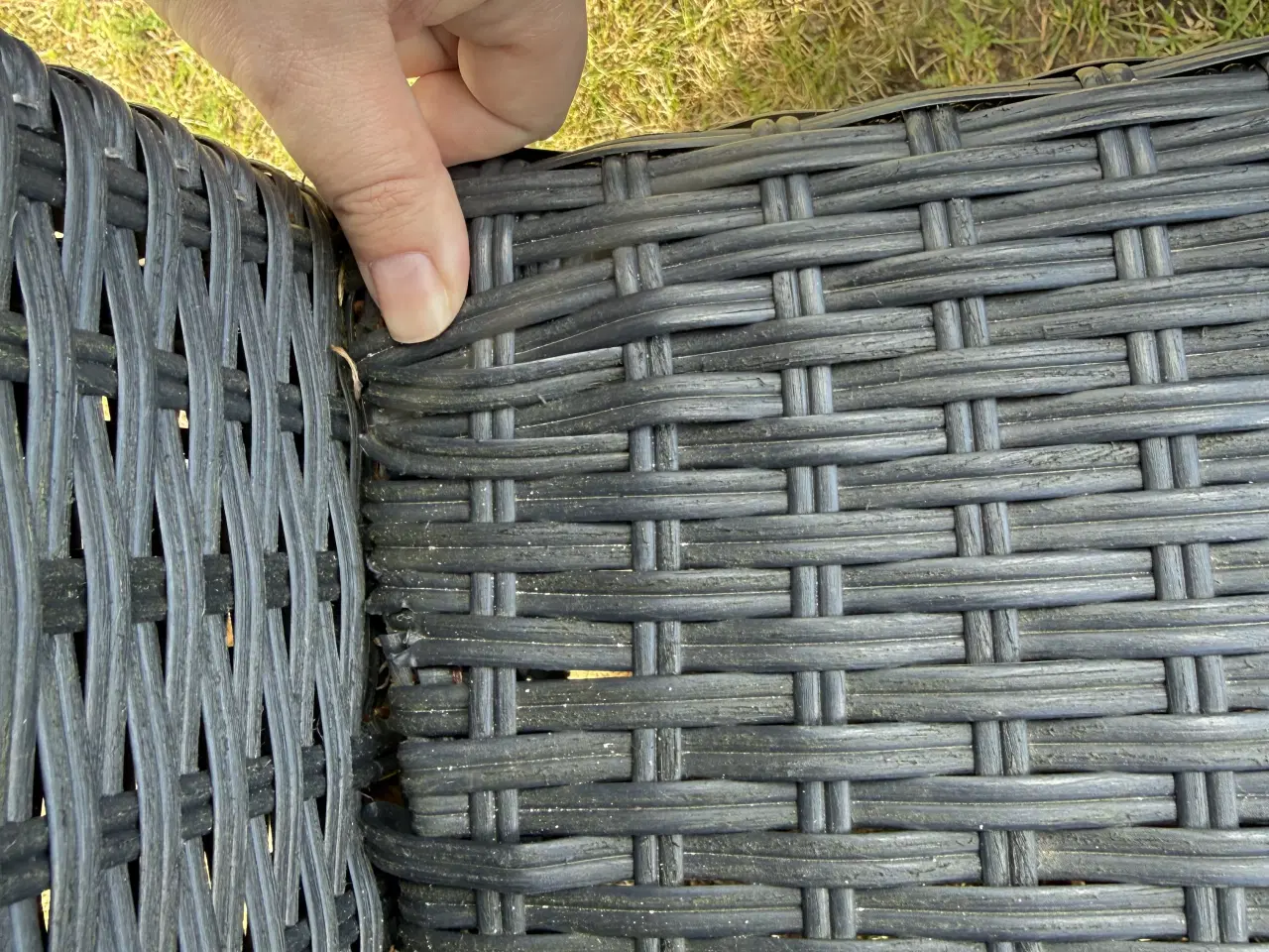 Billede 10 - Sort loungesæt med hjørnesofa og bord sælges