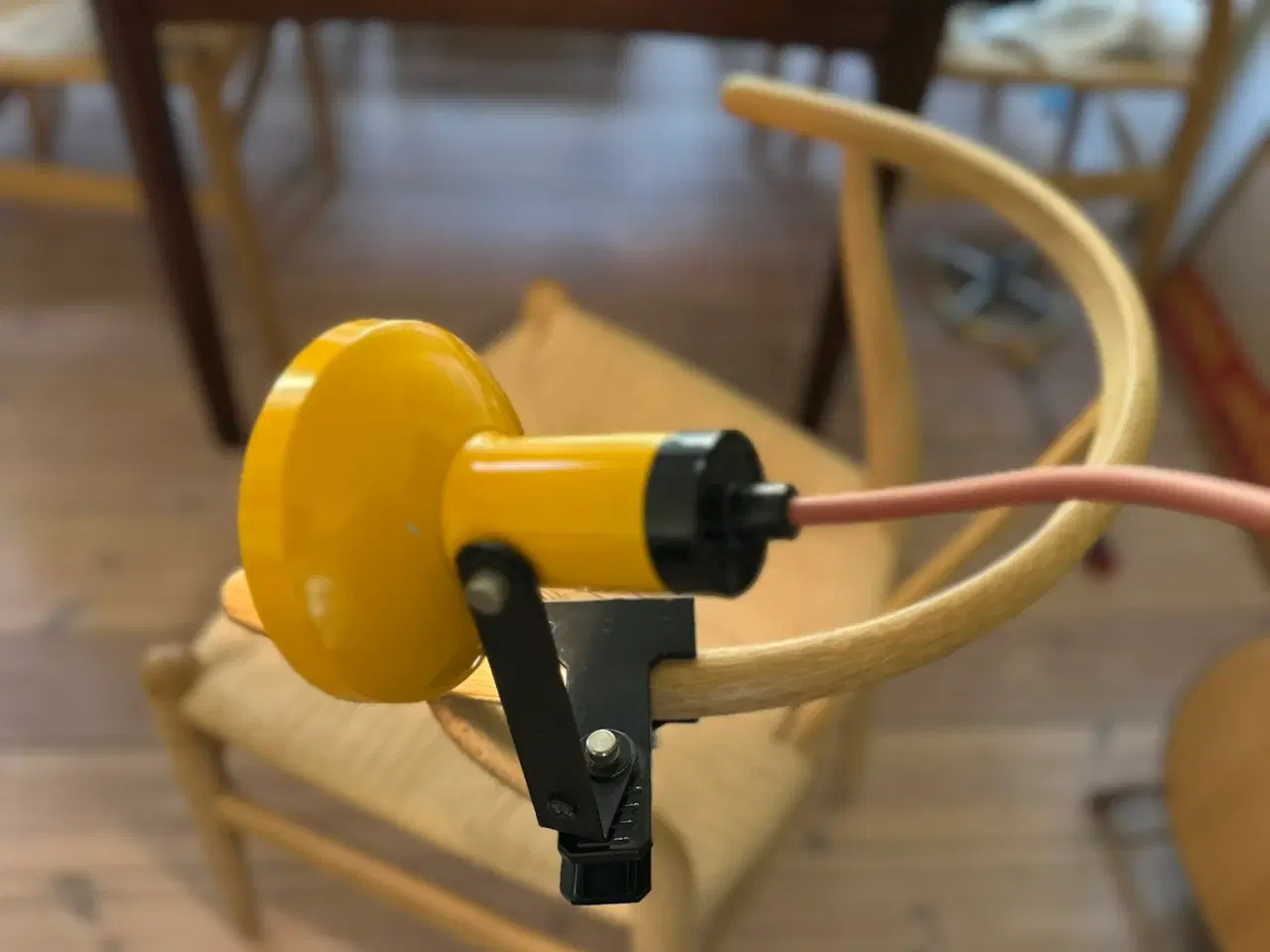 Billede 4 - Gul retro klemme-lampe / bordlampe / væglampe