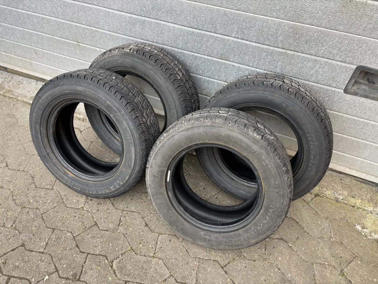 Billede 1 - Trailer dæk 4 stk 185/60R12