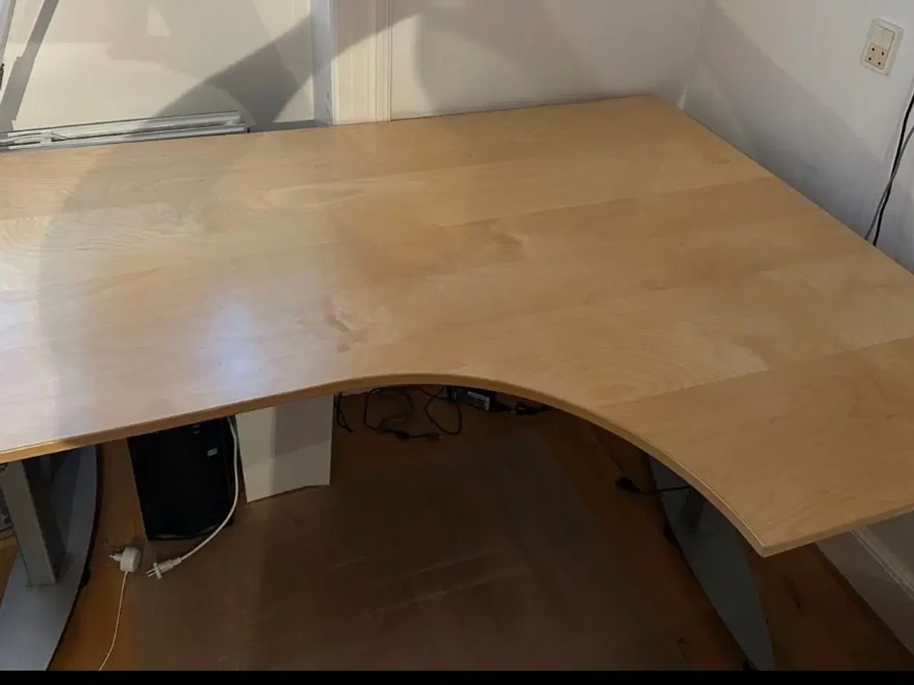 Billede 2 - Skrivebord 
