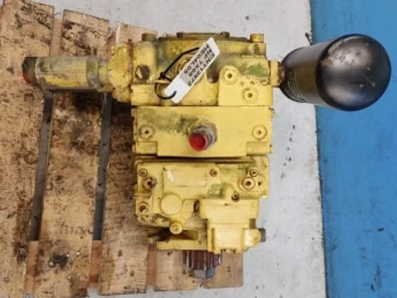 Billede 4 - New Holland TX68 Hydrostat pumpe 9811195