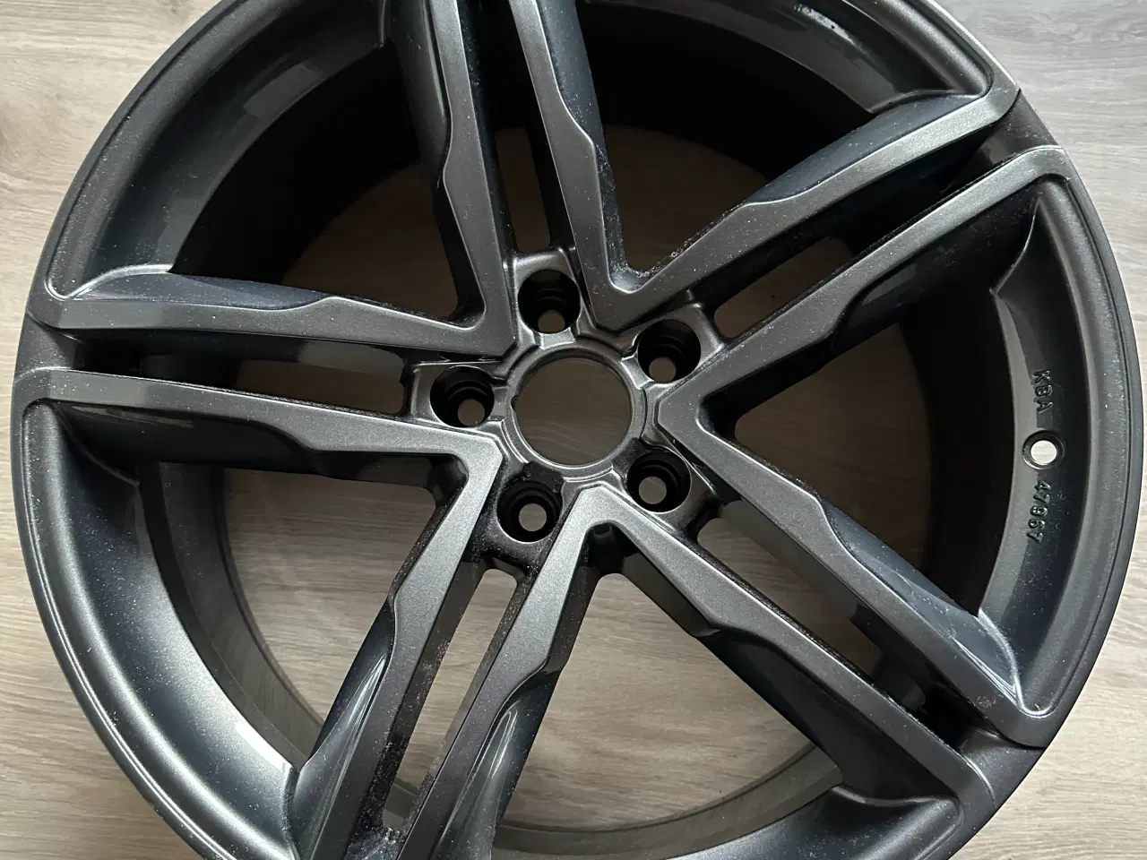 Billede 1 - Alufælge nymalet 19 tommer 5x112