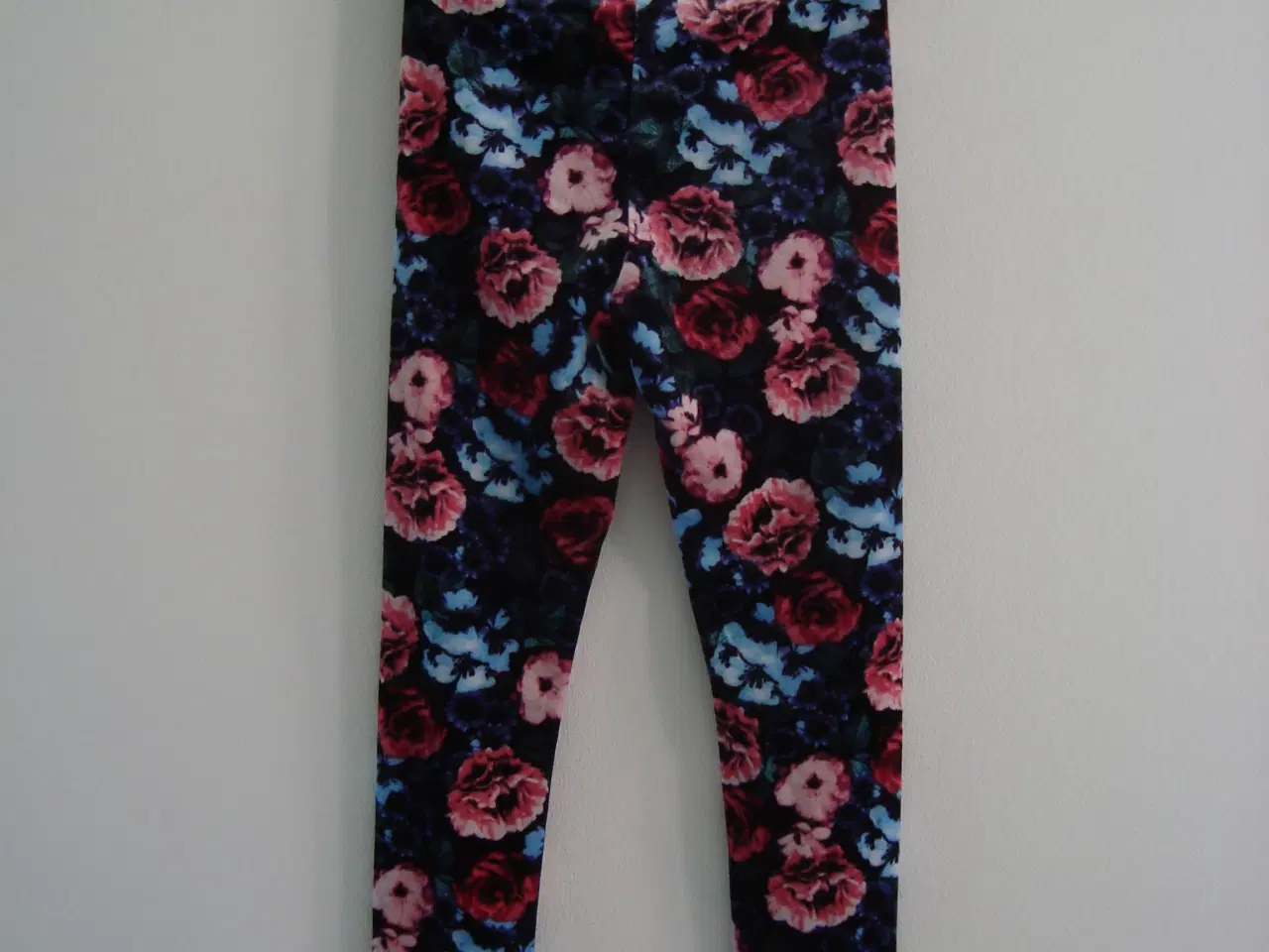 Billede 2 - Leggings - Str. 140