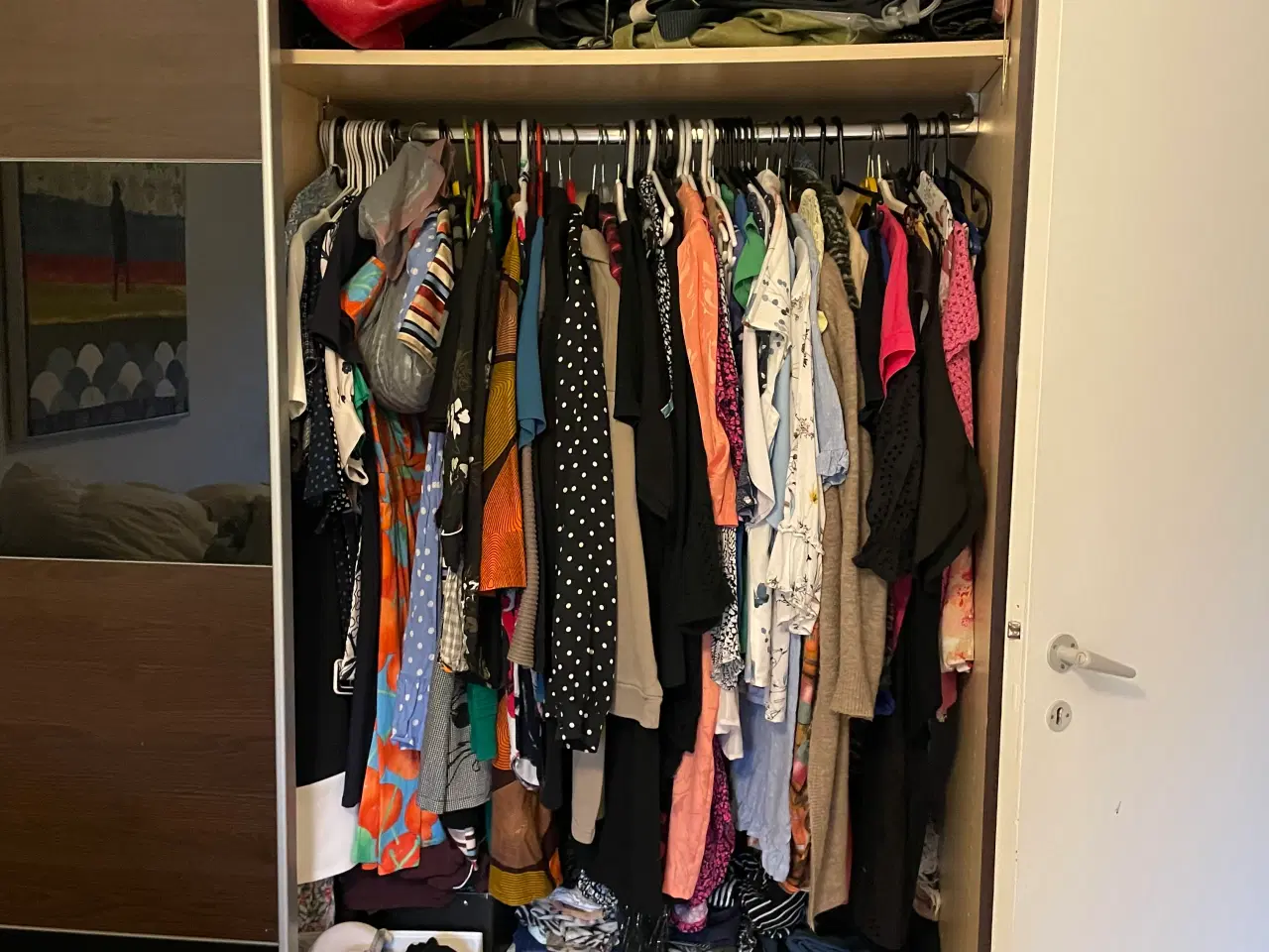 Billede 2 - Flot garderobeskab 