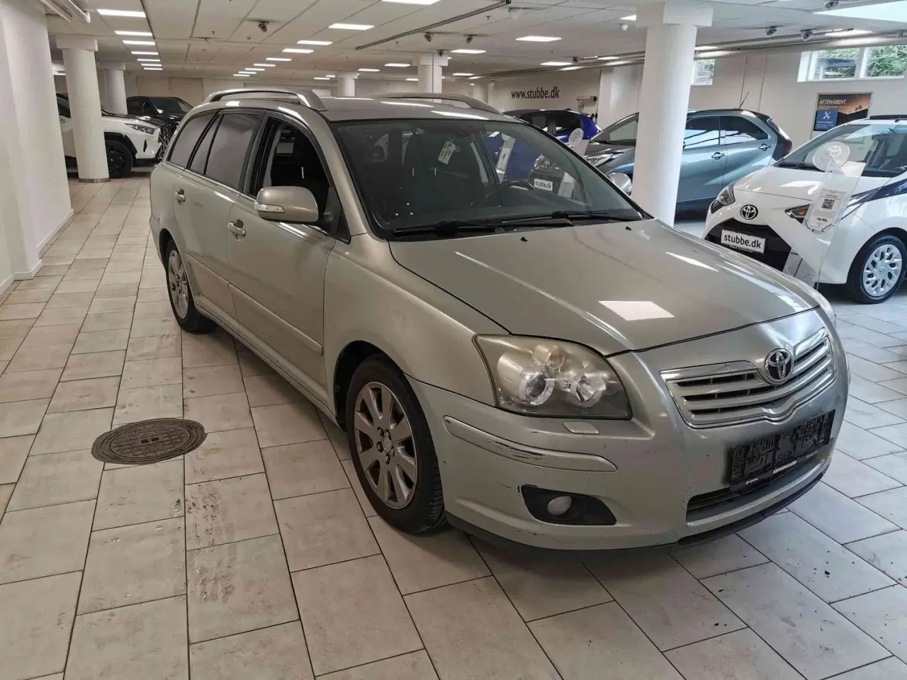 Billede 2 - Toyota Avensis 1,8 Sol+ stc.