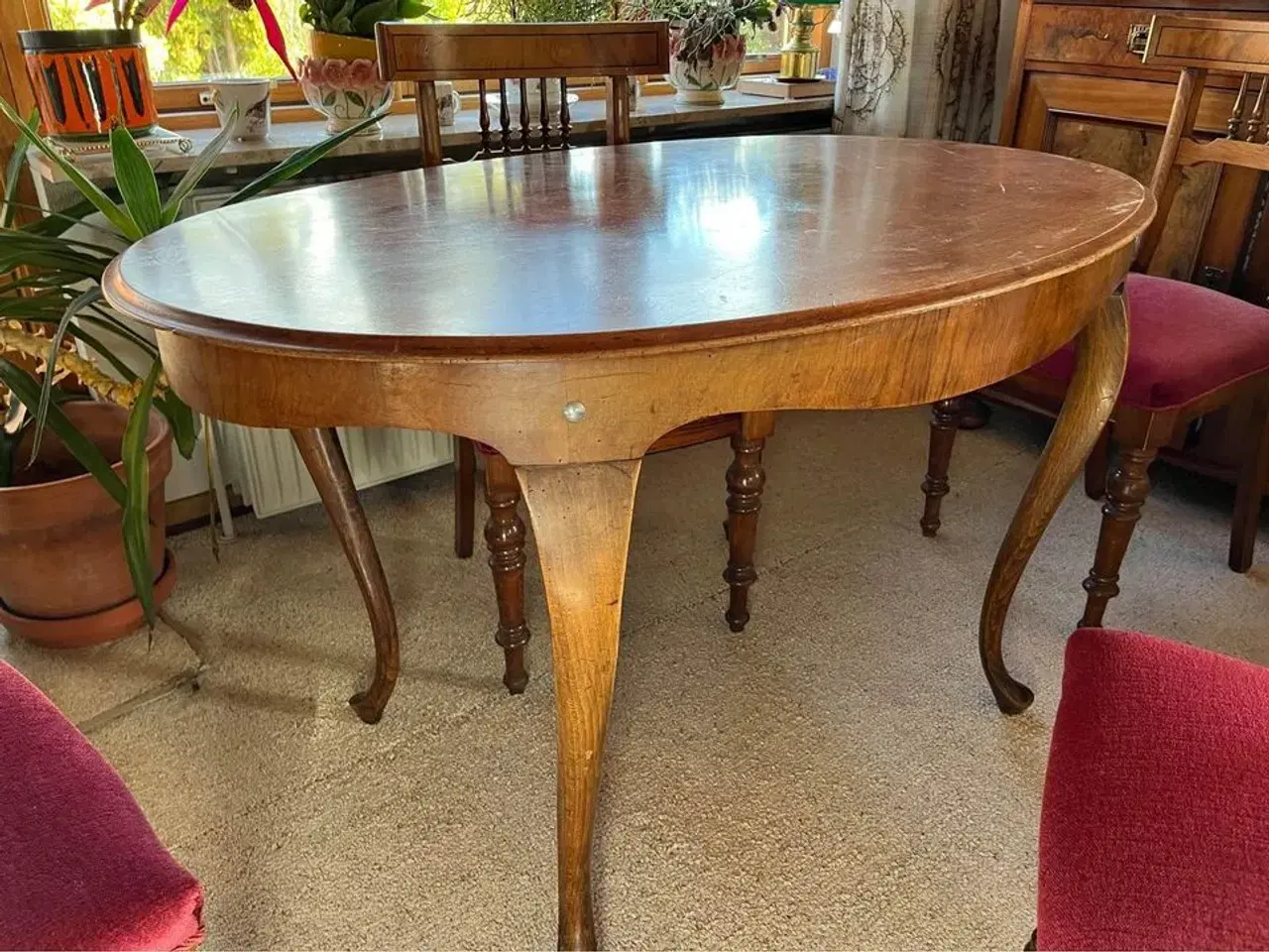 Billede 2 - Antik ovalt bord med stole