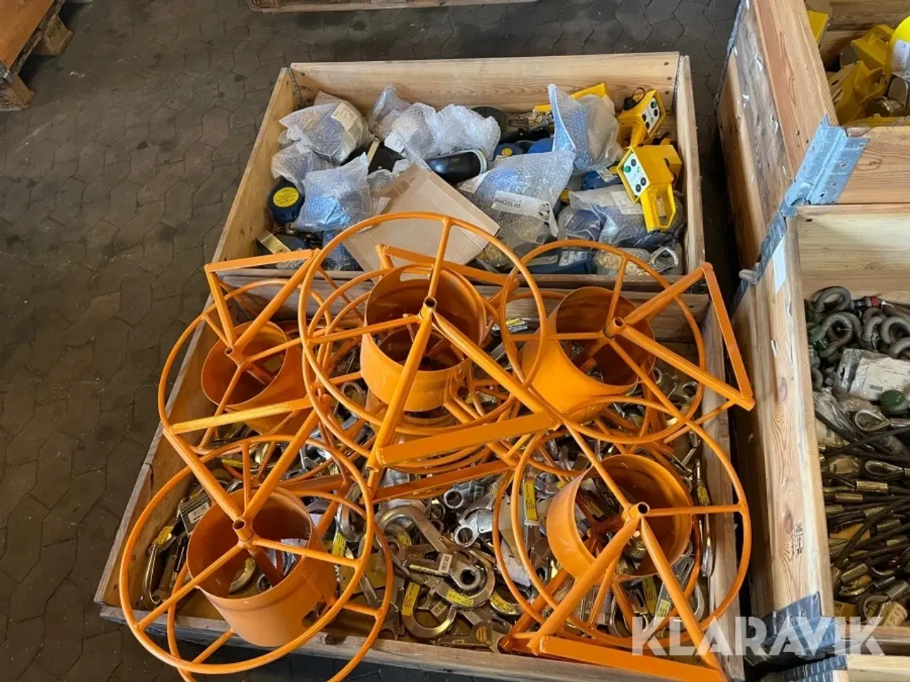 Billede 4 - Lot - wire, faldsikring og øvrigt 5 paller