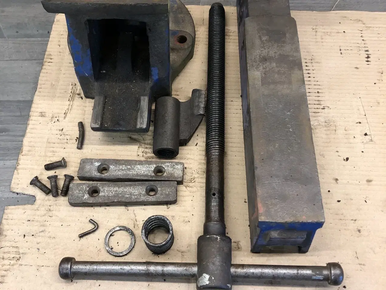 Billede 2 - Record skruestik model 5