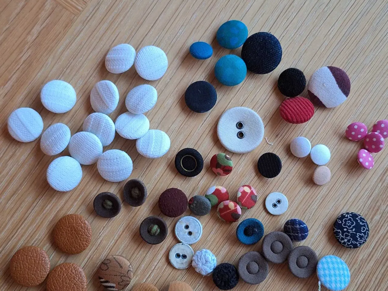 Billede 1 - Assorterede knapper 