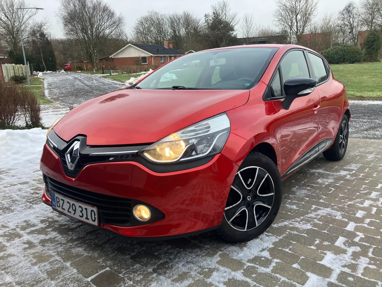 Billede 1 - Renault Clio IV 0,9 Limited Edition 5D. km92000