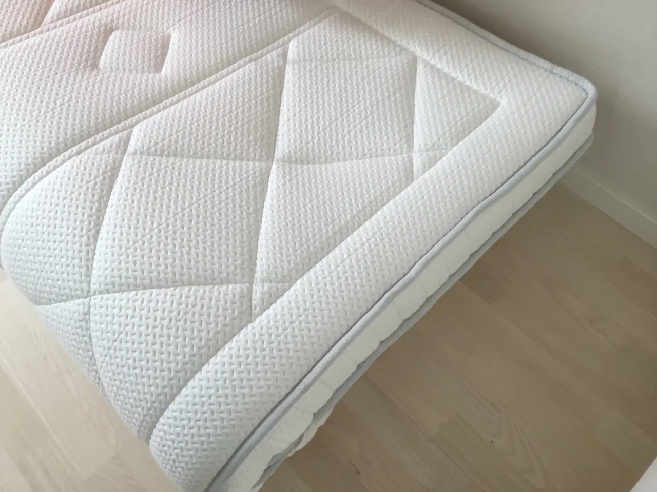 Billede 1 - Aeromax Top Madras