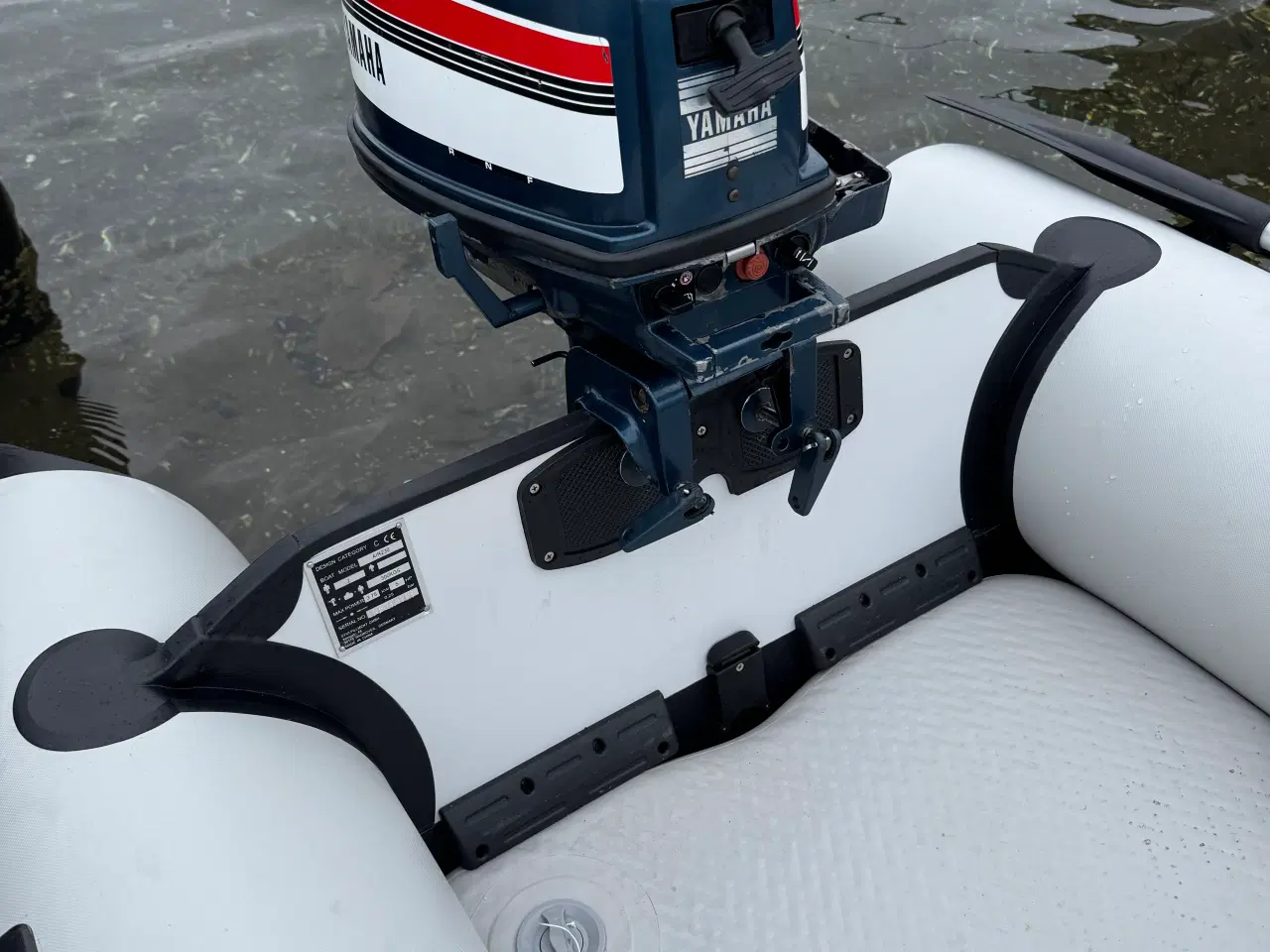 Billede 3 - Gummibåd med 4hk yamaha 2 takts kort ben