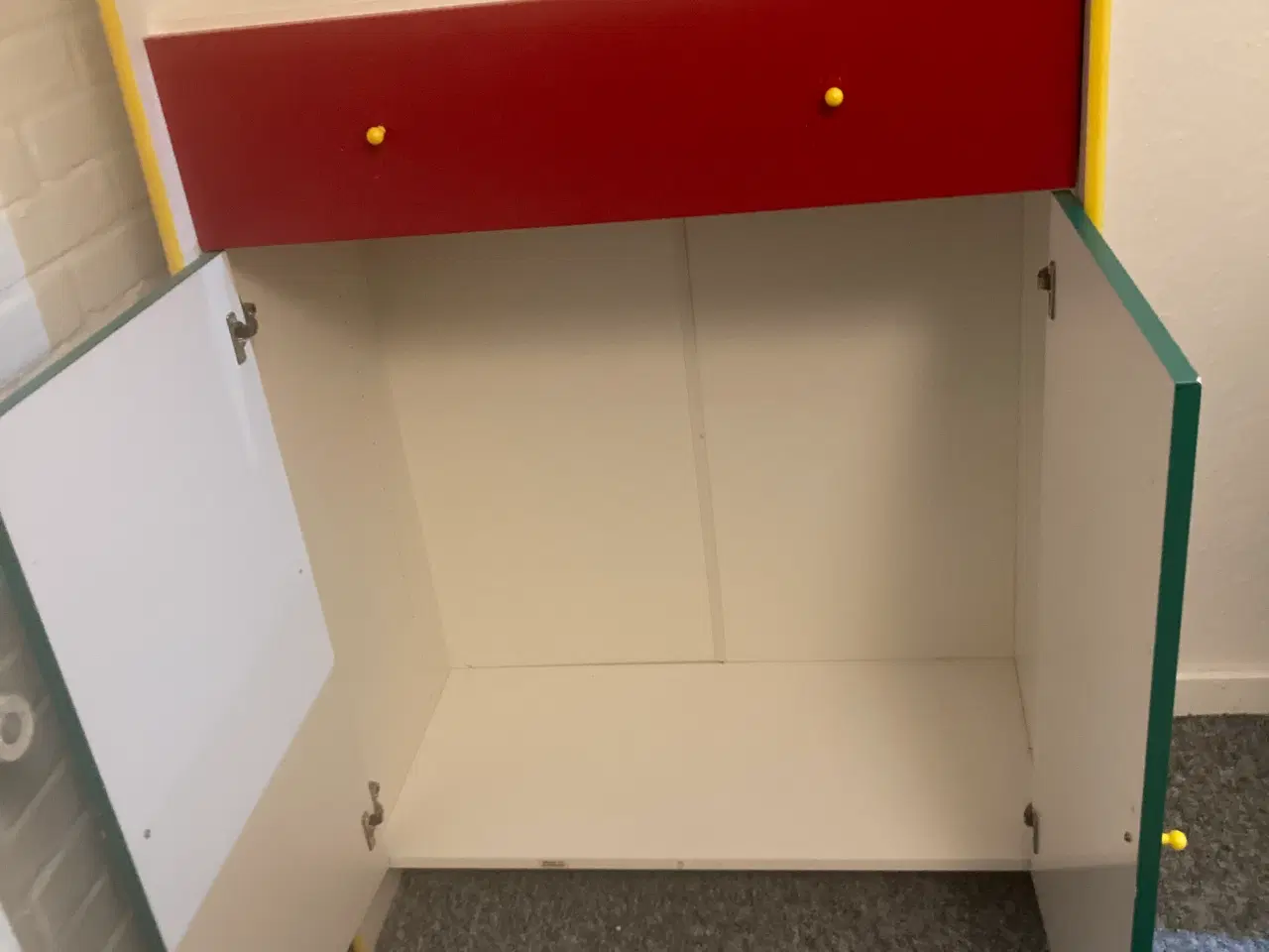 Billede 3 - 3 Fine skabe og reoler i forskellige mål