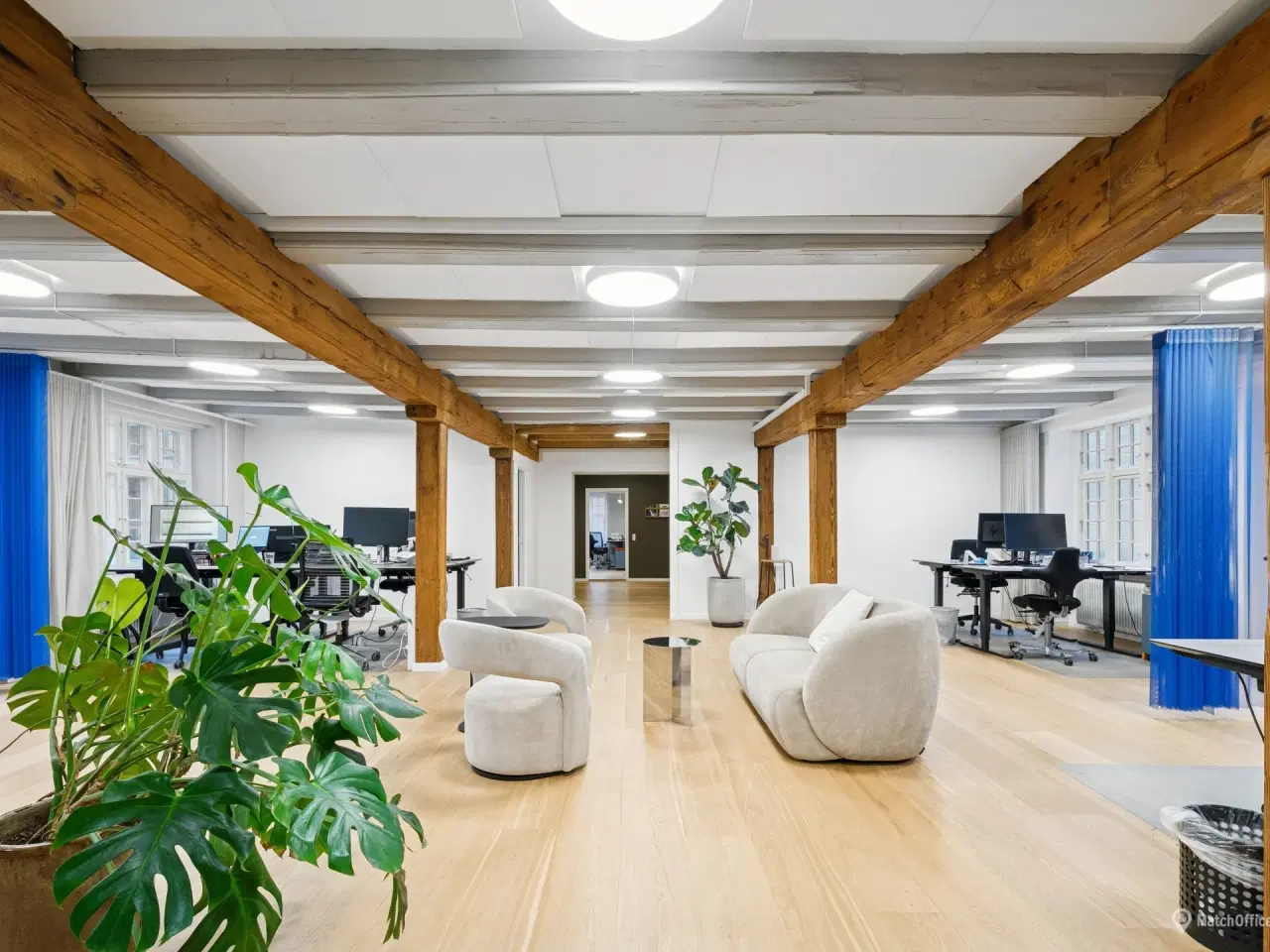 Billede 2 - Byens Bedste Baghus med rigtig kongelig nabo