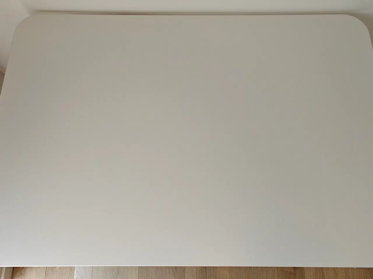Billede 4 - BEKANT hæve/sænke skrivebord fra IKEA – 120x80 cm 