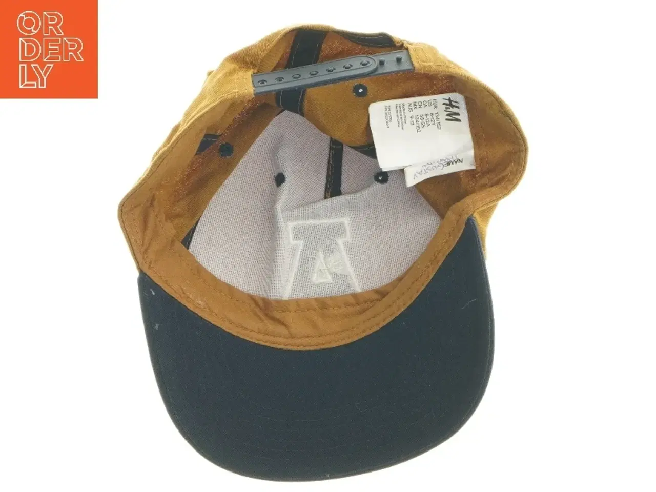 Billede 4 - Baseballkasket med bogstav fra H&M (str. 152)