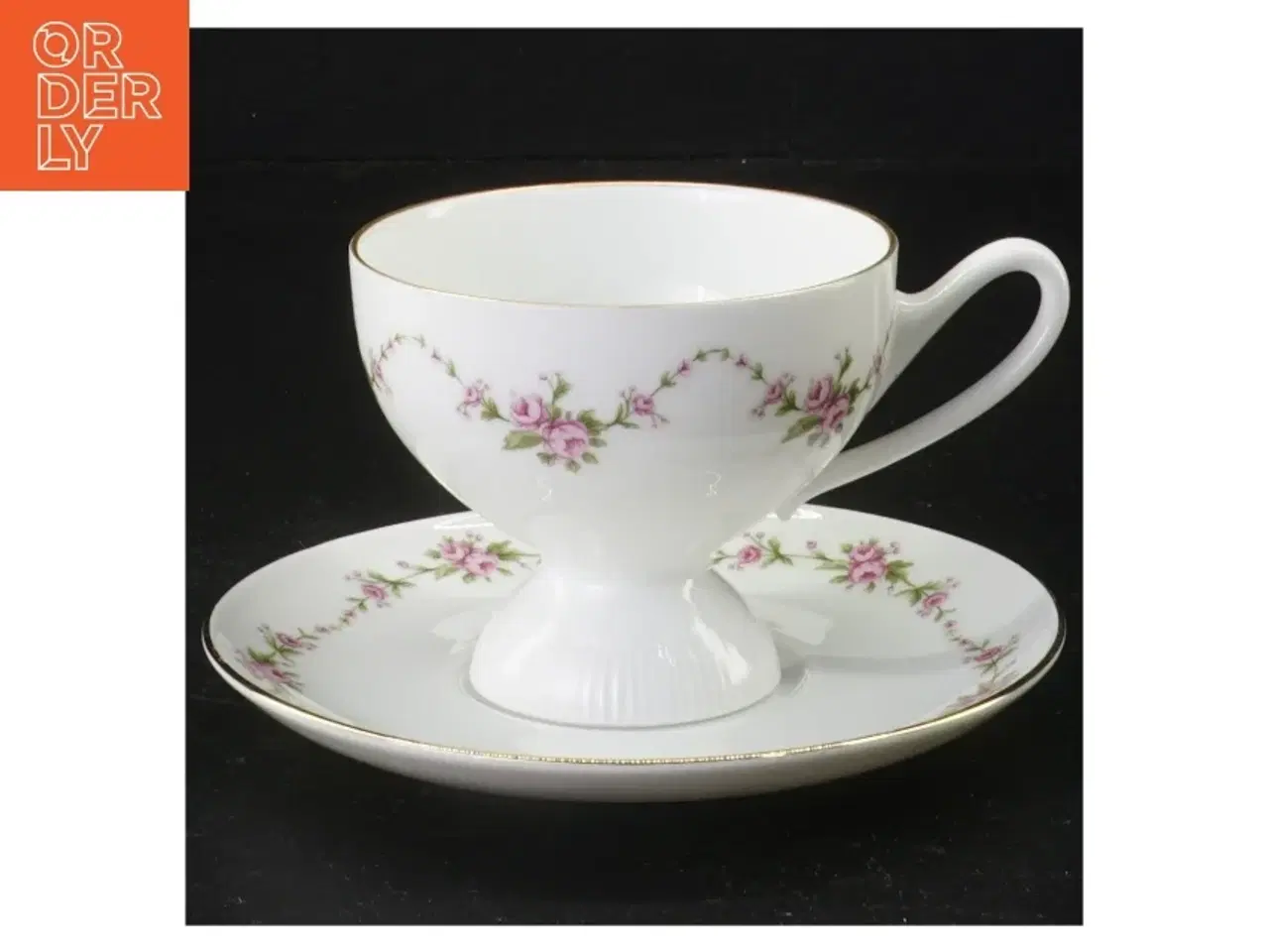 Billede 2 - 5 porcelænskopper og underkopper med blomstermotiv fra Benedikte (str. Diameter 13 cm kop 7 x 10 cm)