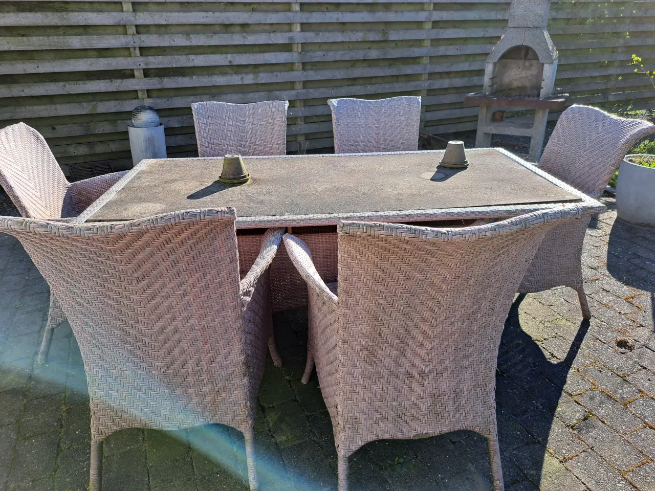 Billede 1 - Havebord med stole 
