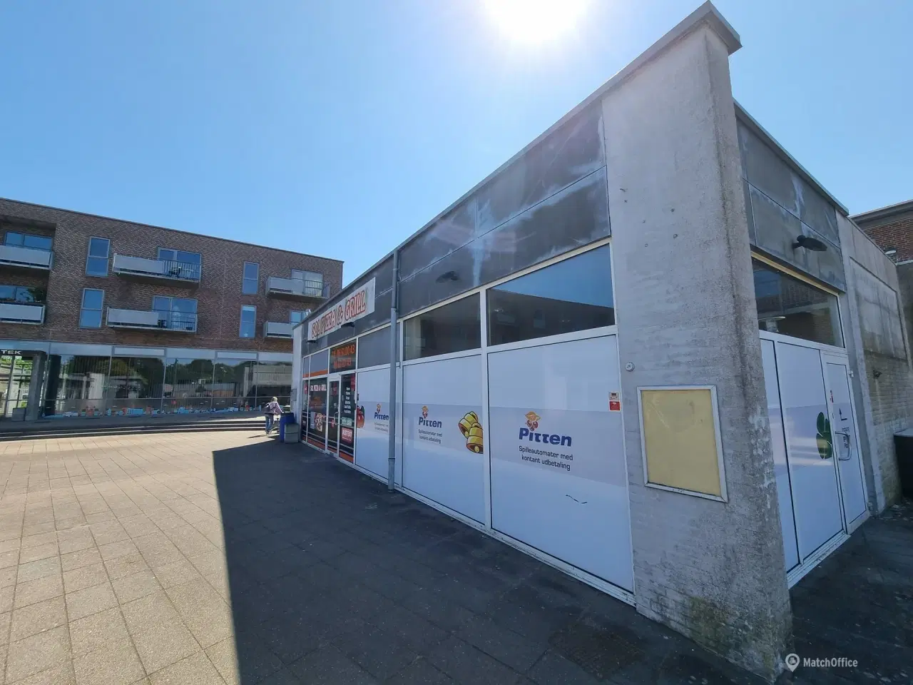 Billede 2 - Igangværende forretning i egen ejendom - i alt 152 kvm