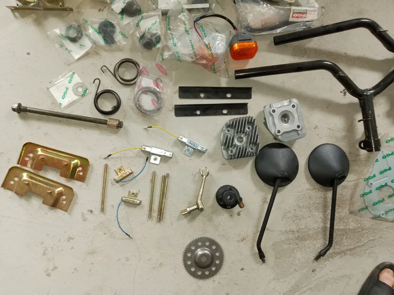 Billede 5 - Nye originale til pgo hot 50/big max Dele