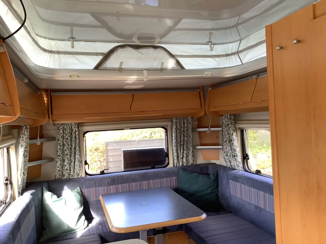Billede 5 - HYMER Feeling  430 hæve/løfte tag.