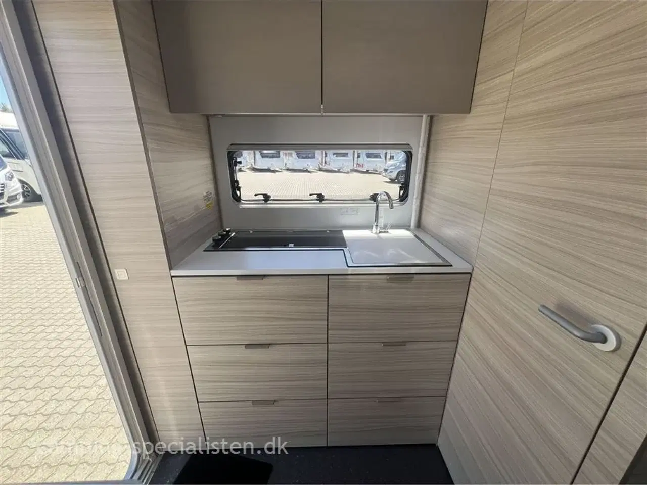 Billede 6 - 2023 - Adria Altea 362 LH 4four   2023 Adria Altea 362 LH 4Four - Se den nu hos Camping-Specialisten.dk