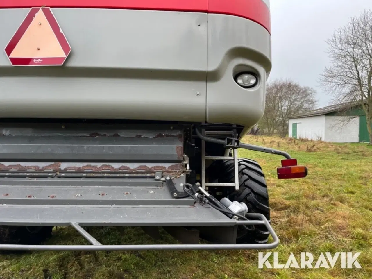 Billede 10 - Mejetærsker Massey Ferguson med 30 fods skærebord