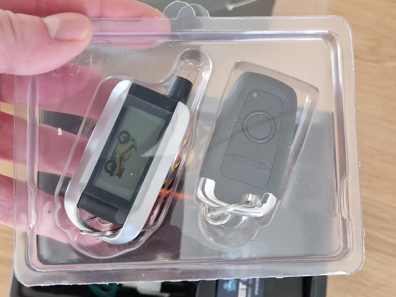 Billede 6 - 🏍️ Steelmate 2-Way Motorcykel Alarm (986XO)