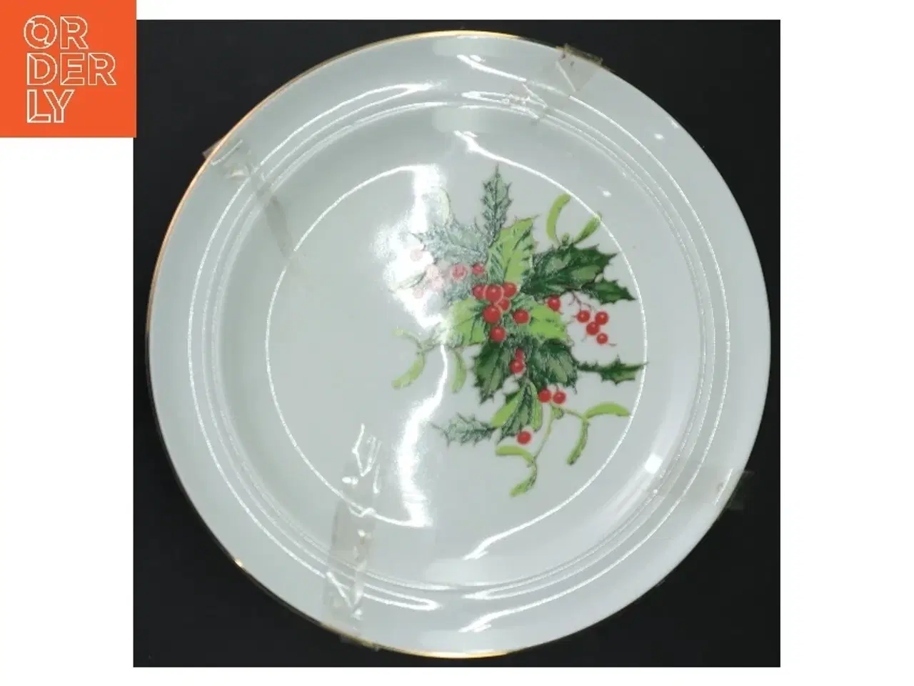 Billede 2 - Juletallerkener med kristtorn motiv (str. Ø 23,5. cm)