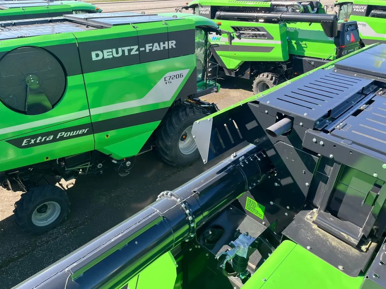 Billede 3 - Deutz-Fahr C7206 With 24feed - 7.2m header. New and unused Combine together with 7.2m header