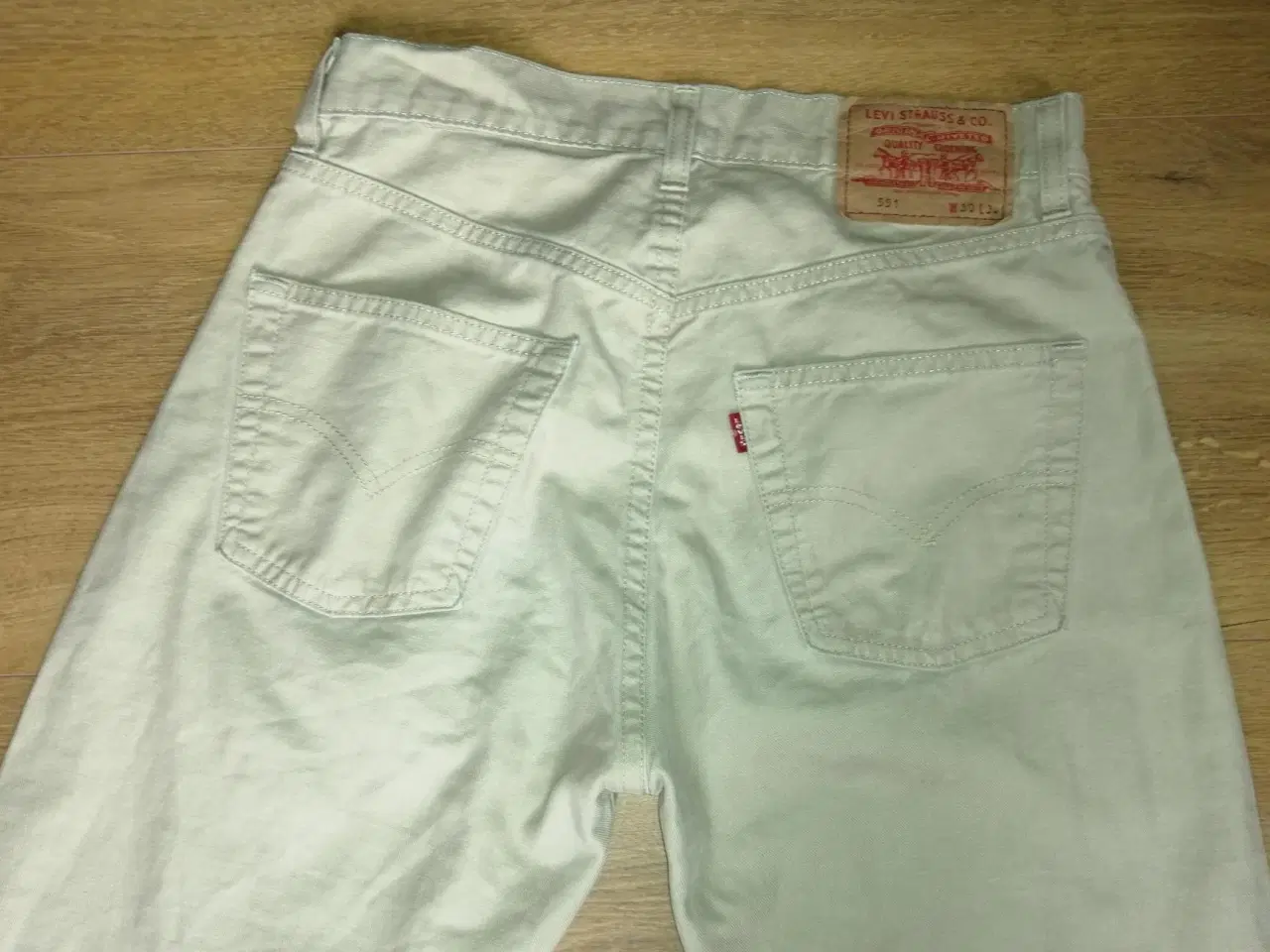 Billede 1 - LEVI'S 551 TWILL JEANS I FLOT STAND, W30/32