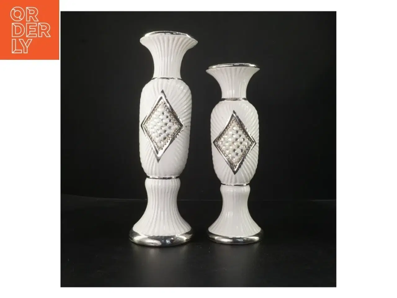 Billede 1 - Sæt af dekorative vaser fra Lifestyle (str. Ø 10 & 10,5 cm længden 30 & 35,5 cm)