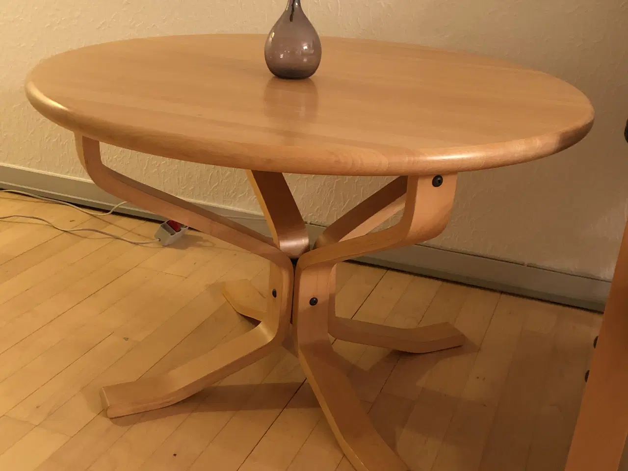 Billede 2 - Rundt sofabord i bøg