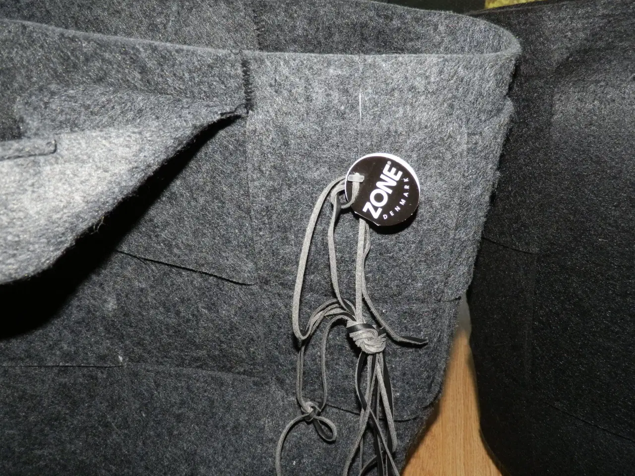 Billede 6 - To ZONE vasketøjsposer i grå og sort 