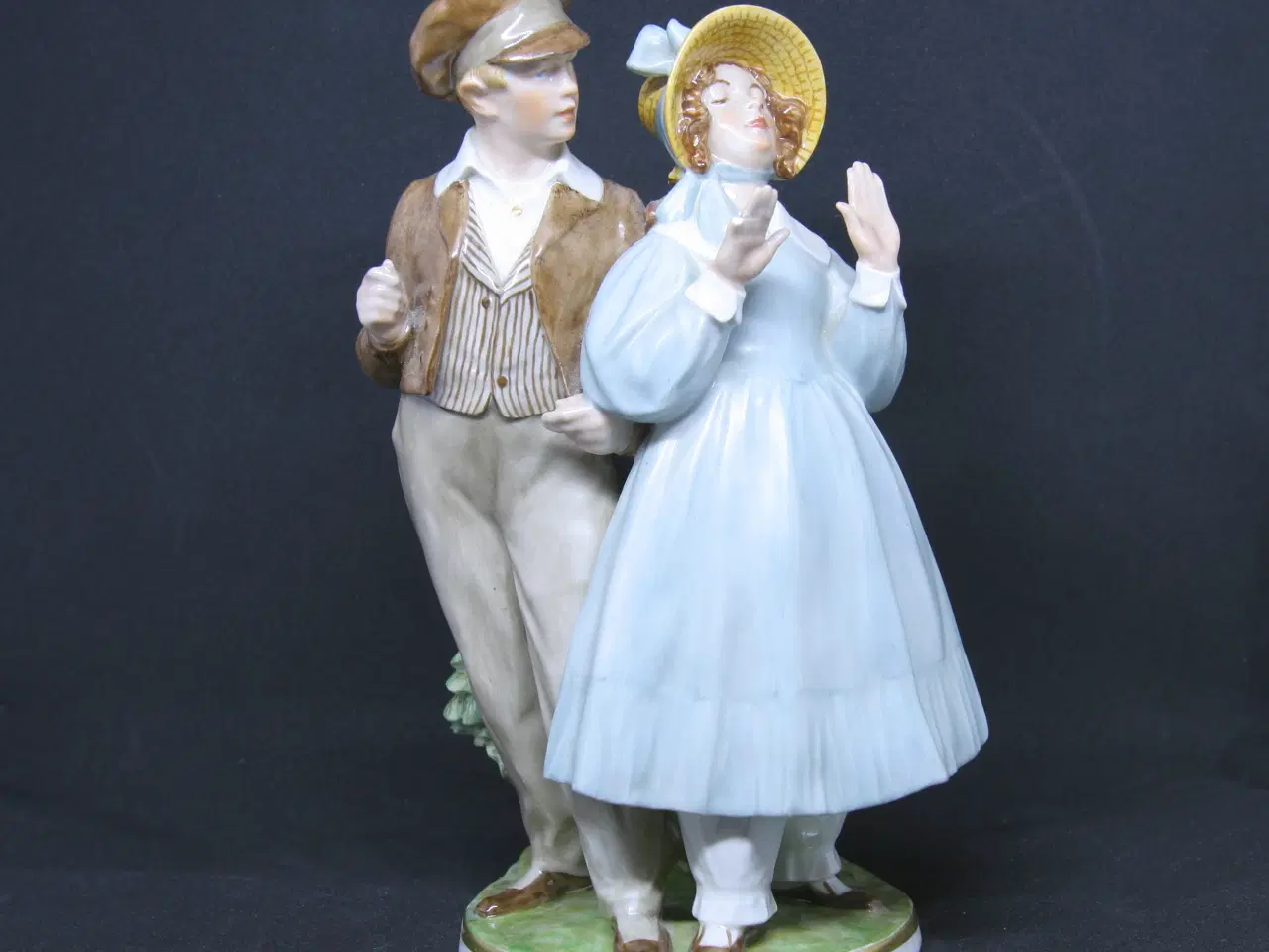 Billede 1 - Royal Copenhagen. Porcelænsfigur. Hans & Trine