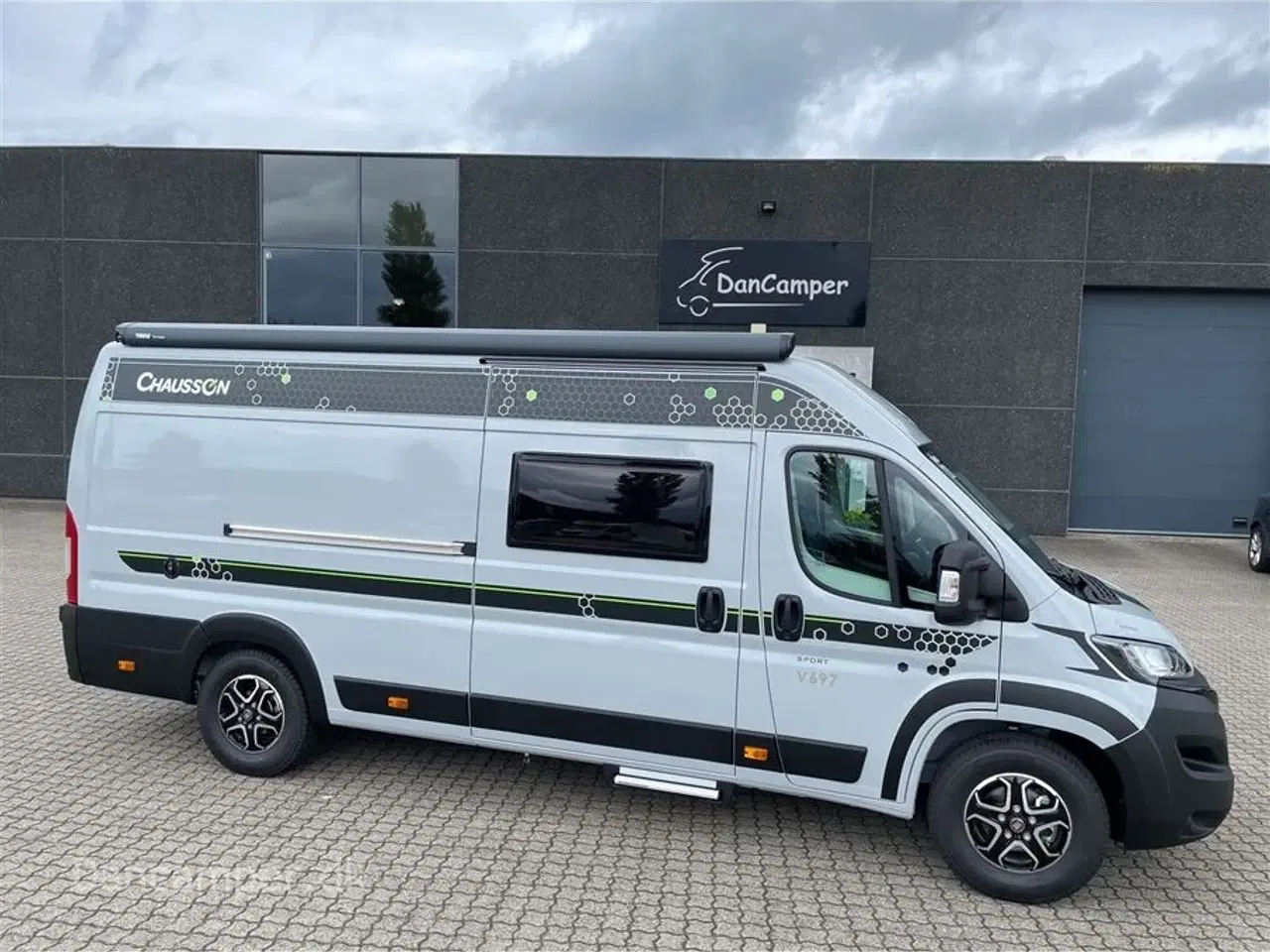 Billede 2 - 2024 - Chausson V697 Sport Line   Super vintercamper, 140 HK, 9-trins automatgear, tilbehørs-, connect-, safety- og artic pakke.