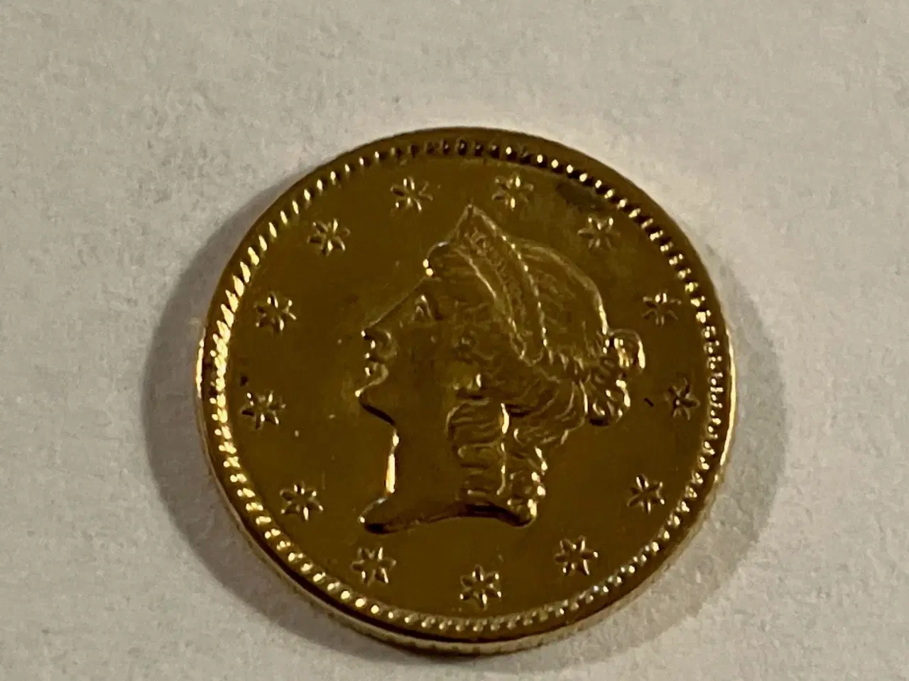 Billede 2 - USA Dollar 1849 Guld - Pudset og monteringsspor
