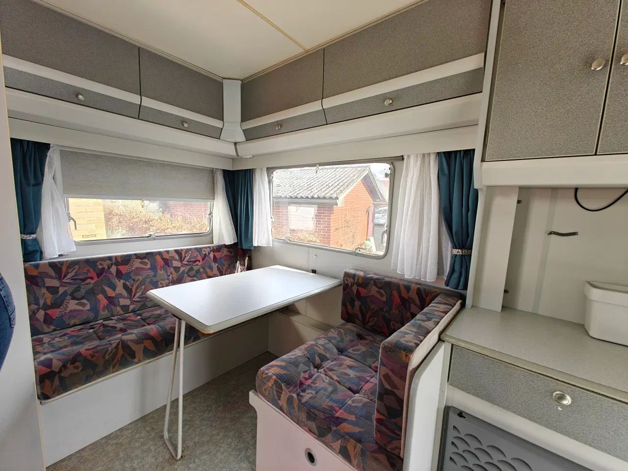 Billede 5 - Velholdt campingvogn fra 1994 m. fortelt & toilet