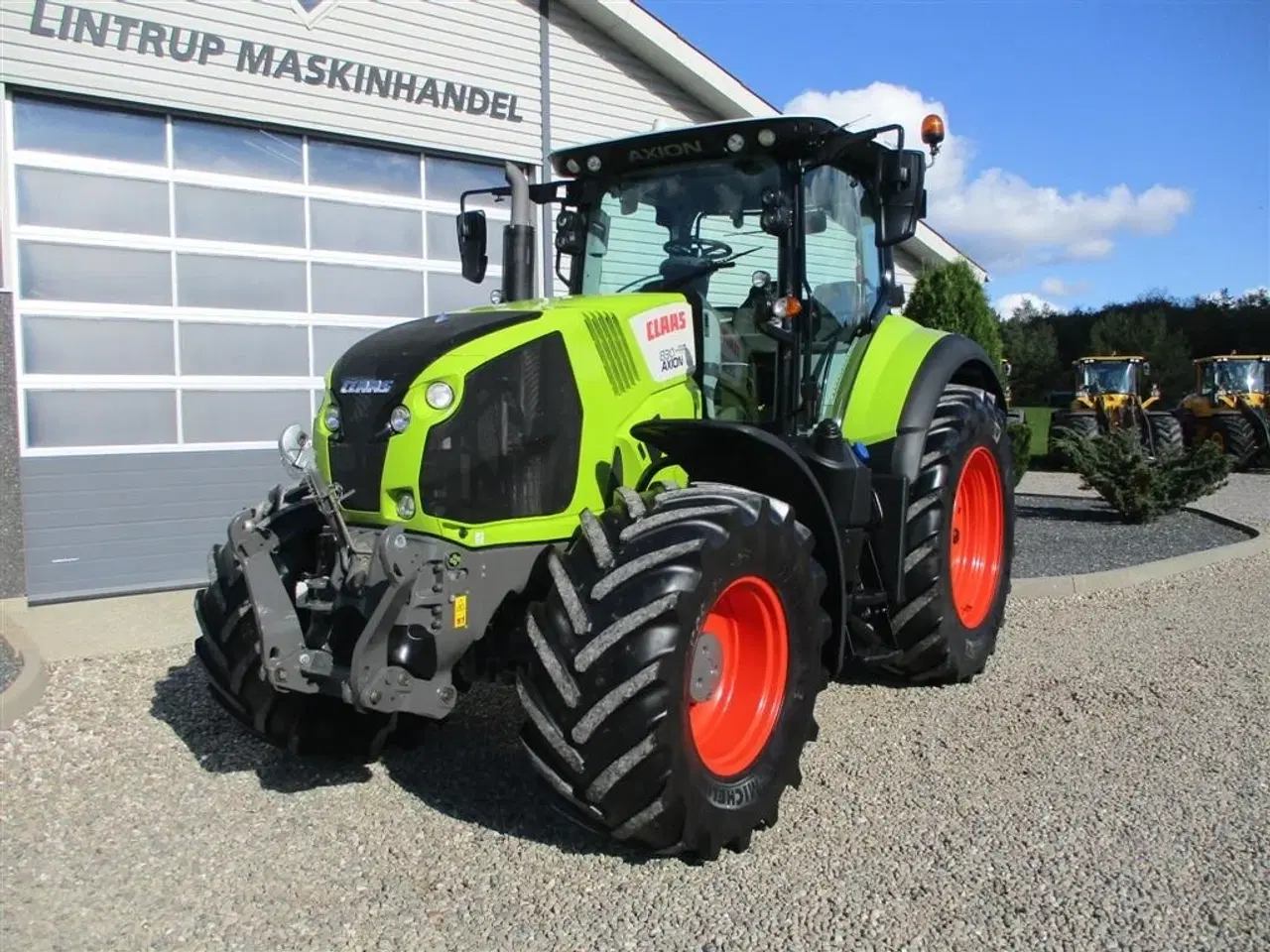 Billede 10 - CLAAS Axion 830 Med frontlift og luft anlæg.