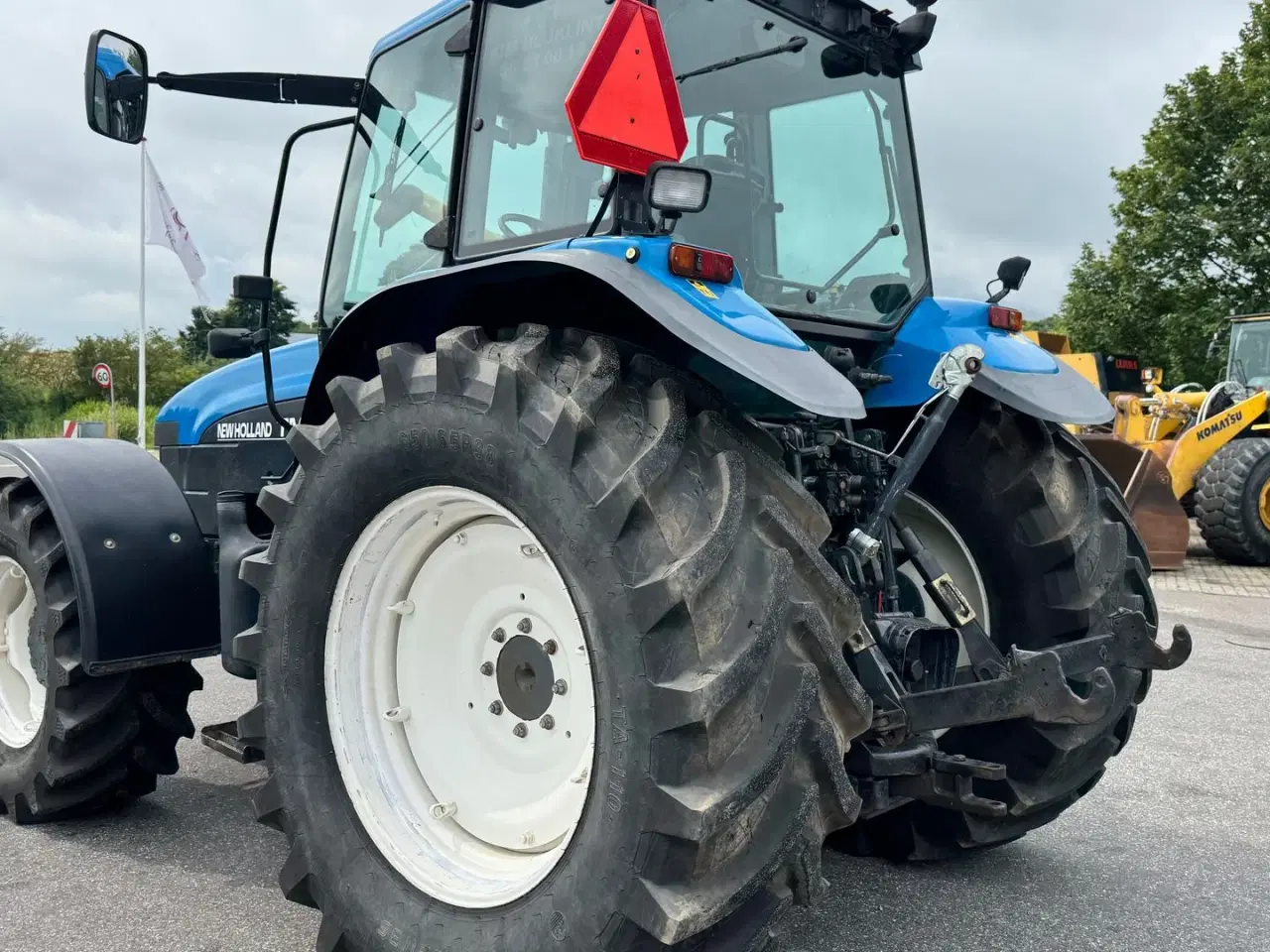 Billede 6 - New Holland TM 165  KUN 4000 TIMER OG AFFJEDRET KABINE!