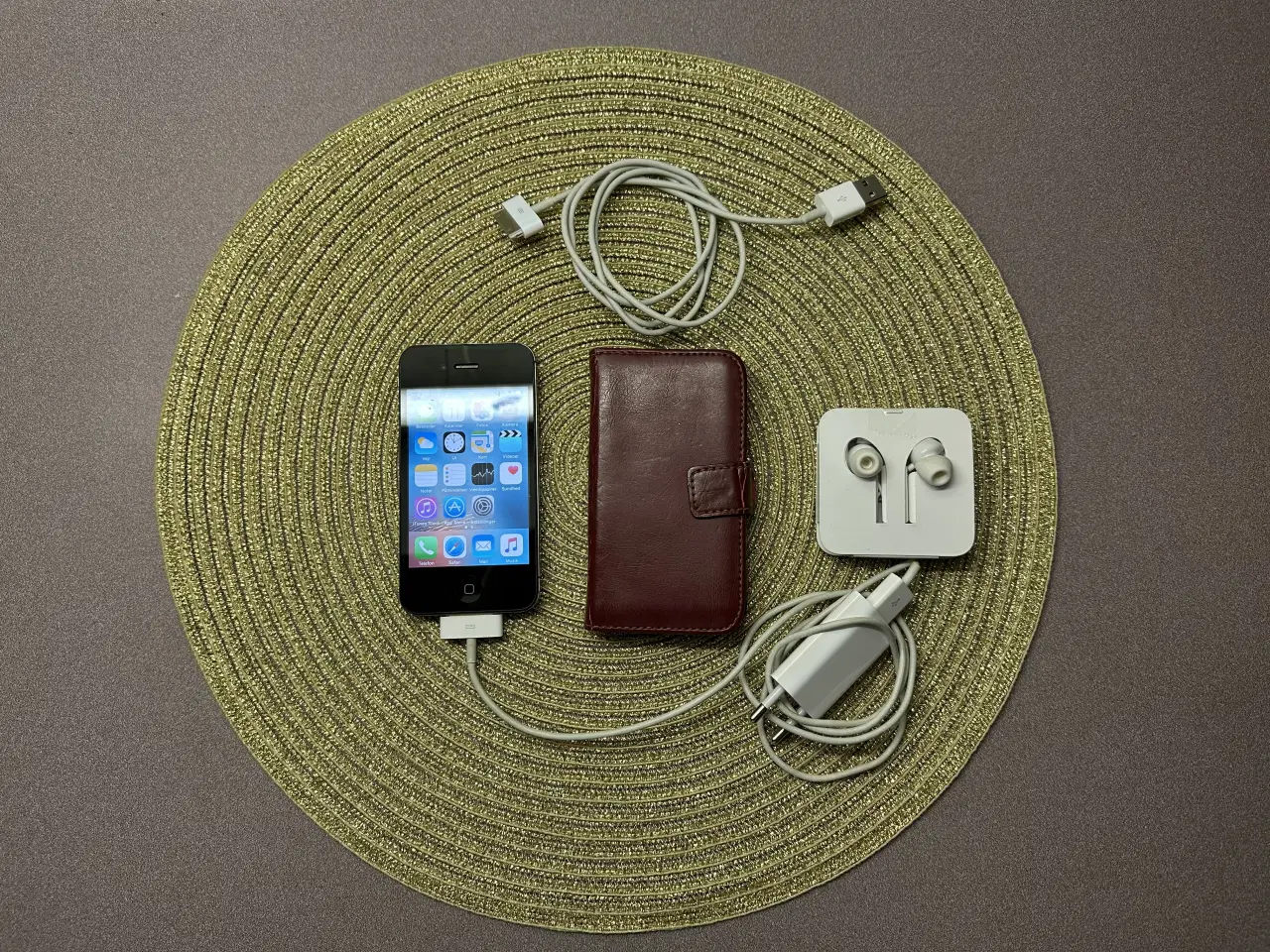 Billede 1 - Velholdt og velfungerende      iPhone 4S