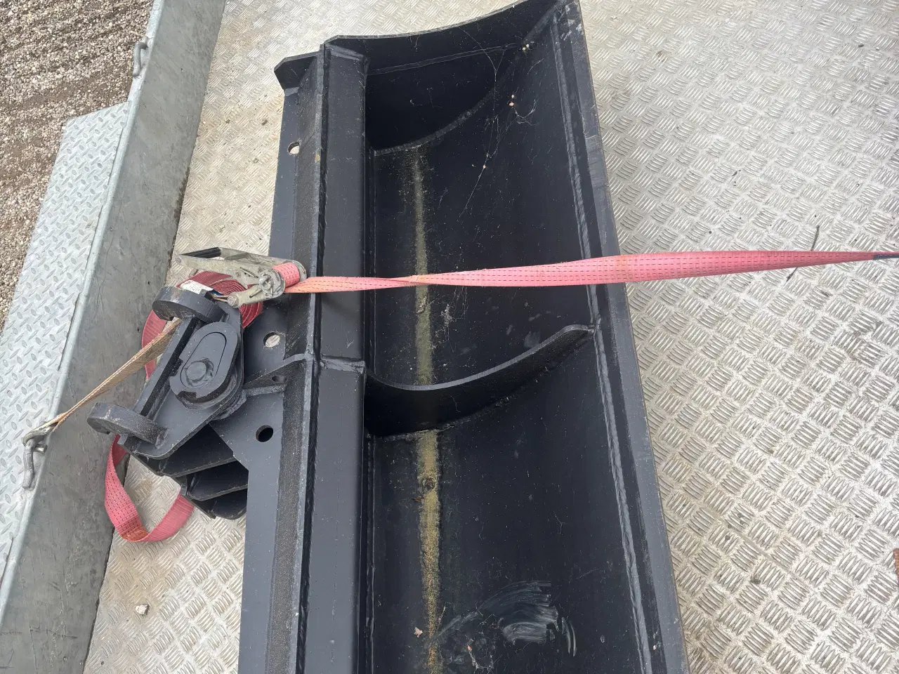 Billede 1 - Helt ny tiltplanerskovl Sælges 