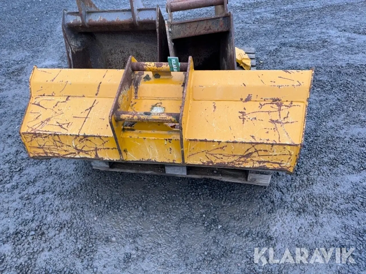 Billede 8 - Skovle Hydrema Og JST 3 styk og 1 styk grubbe